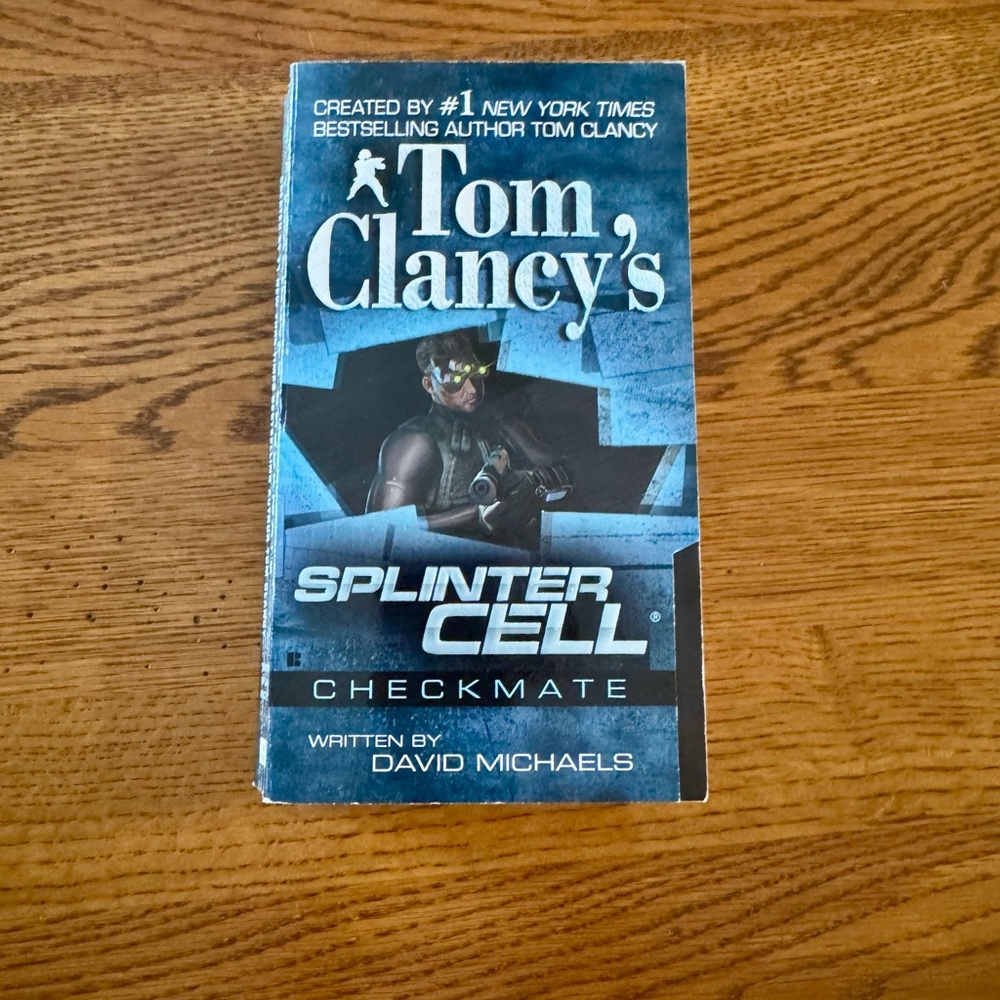Tom Clancy's Splinter Cell Checkmate Book - Picture 4 of 4